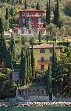Blick auf die Villen von Malcesine